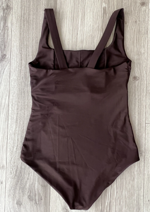 Alam / Chocolate pne-piece